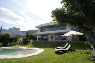 Gokkai Seitei -極海静邸- Villa in Okinawa Prefecture