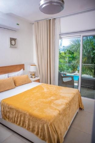Stylish and modern villa 2BR w/pool view Vacation rental in Boca Chica