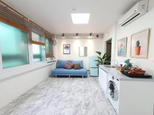 Seoul station Cozy House(4Rooms&2Bathrooms)#D Apartment in Seoul