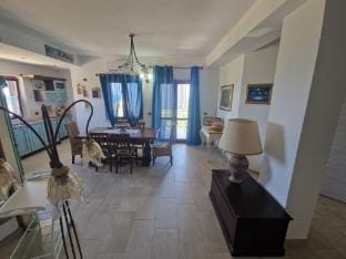 Nina's house 4 a 300 metri dal mare Apartment in Calabria