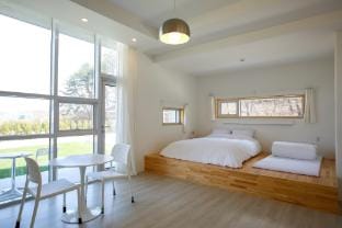 Gangneung Thebrillant Bed and Breakfast in South Korea