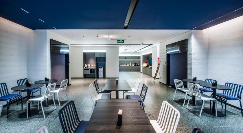 Atour Light Hotel Guangzhou Haizhu West Jiangnan Metro Station Hotel in Guangzhou