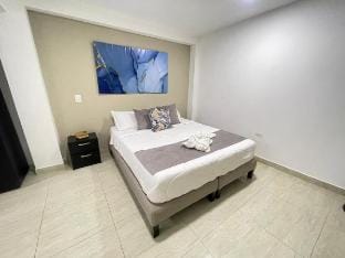 H203-Apartaestudio en la Castellana con escritorio Apartment in Armenia