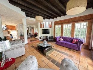 Chalet con piscina y  zonas verdes cerca Armenia Vacation rental in Quindio, Colombia