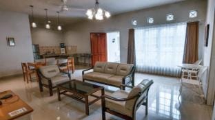 Rosetta Homestay Vacation rental in Batu