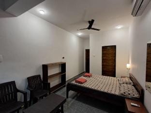 Studio  Peaceful Path R-5 by Mukund Sadan Arambol Vacation rental in Mandrem
