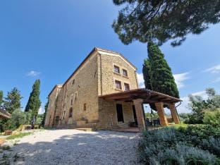 Agriturismo Ai Massi PONENTE Farm Stay in Tuscany