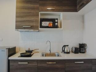 Modern-Lux Apt @Nimman with 5-min Walk to MAYA Apartment in Chiang Mai