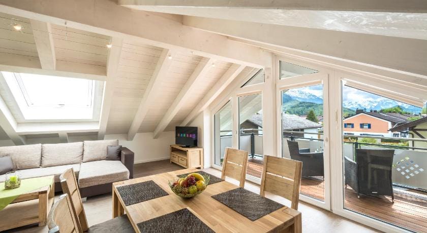 Ferienhaus Villa Alpenpanorama Apartment in Murnau am Staffelsee