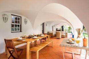 Casa do Meio, Family House w/ Pool in middle Natur Vacation rental in Setubal District