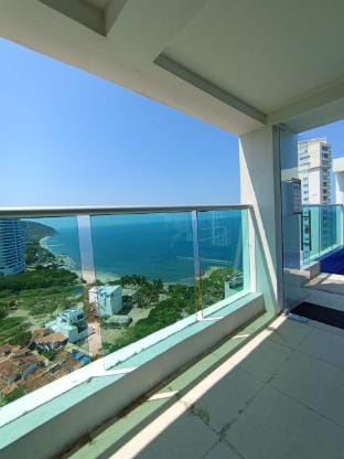 Comfort 1 block from the beach Apartment in Gaira
