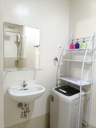 Studio T17618 Trees Residences Sm Fairview Apartment in Quezon City