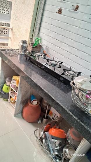 Clean and neat 1RK for decent couple  Apartment in Maharashtra