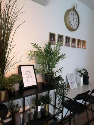 Julius 24: Stylish Heaven - 5 Mins to City Center Apartment in Vienna
