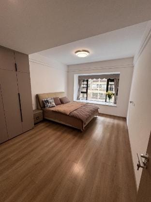 【冯老师温馨民宿】麻将房+沙发/3卧3床/捞渔河湿地公园/6人 Apartment in China