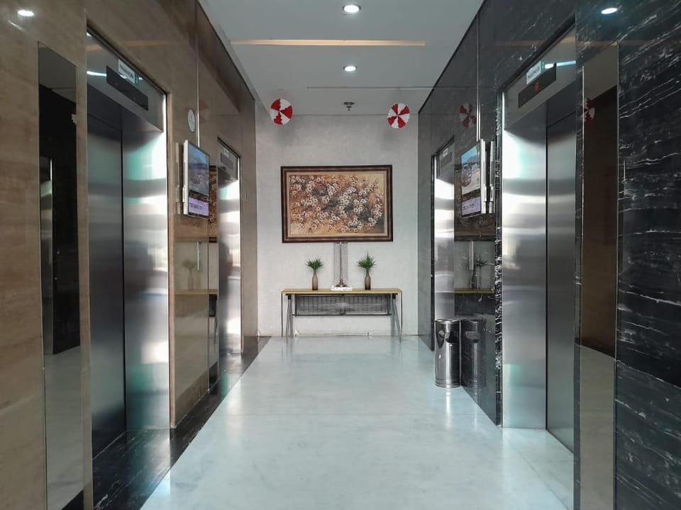 ROKET ROOM Majestic Point Serpong Hotel in West Java