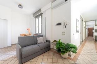 Boccaccio - Stunning  & Central 1BDR with terrace in Cadorna area Apartment in Milan