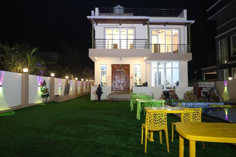 Lonavala-Megastar Villa-4BHK Luxurious & Spacious Vacation rental in Maharashtra