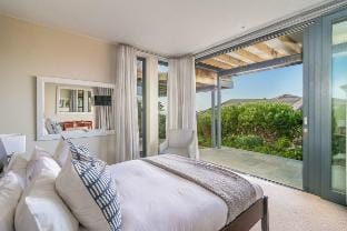 Pezula, Sunset Views- MG10 Vacation rental in Knysna