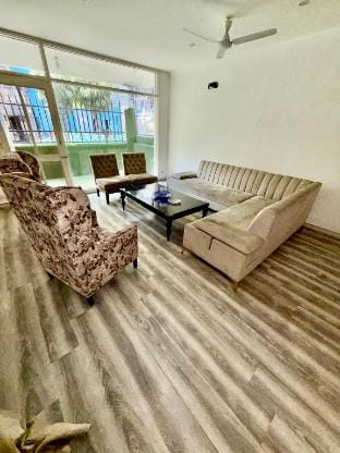 Woodbridge GK 1 Apartment in New Delhi