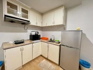 2BR house @ Embassy Row | Netflix | 100Mbps WiFi Vacation rental in Federal Territory of Kuala Lumpur