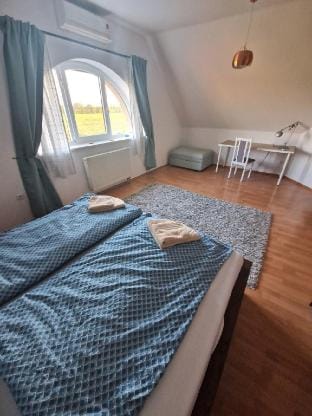 House with 3 bedrooms and pool Vacation rental in Bratislava