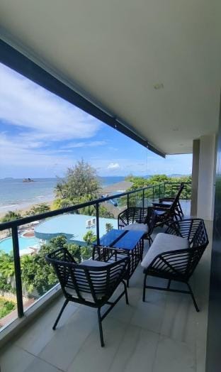 Panorama Seaview Suite (Escape Front) Apartment in Chon Buri Changwat