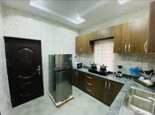 Luxury 3-Bedrooms, 3 Bathrooms Flat @ Oxford Villa Apartment in Nigeria