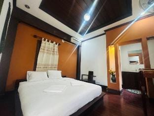 Double Room 1 at Norasingh Guest House Vacation rental in Luang Prabang