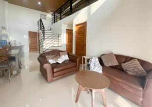 Victoria's Peak - El Cinco Farmville and Resort Vacation rental in Davao City