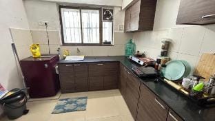 HAPPY HOUSE- Andheri West RTO Kokilaben Hospital Apartment in Mumbai