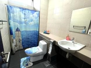 Santorini 3000sqft Villa, Rooftop BBQ, 5BR, 13 Pax Vacation rental in Subang Jaya