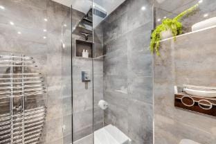Nathanial House by Yoko Property Vacation rental in Aylesbury Vale