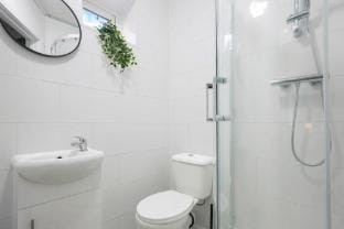 Marlborough Apartment 88 by Yoko Property Apartment in Coventry
