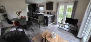 Het Veluwse Boshuisje Vacation rental in Hoenderloo