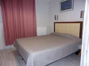 hotellorraineest Apartment in Paris
