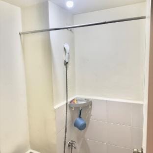 Traverlers safe haven Apartment in Mandaluyong