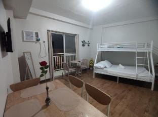 Stunning View Hub 3-5 minutes away from Airport Vacation rental in Lapu-Lapu City