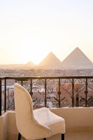 Luxury Apartment Pyramids View Apartment in Egypt