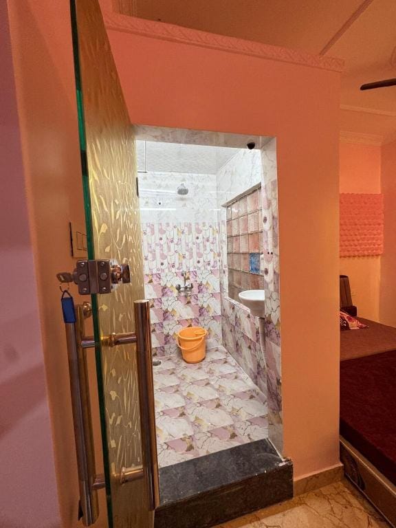 Shikary's Palace Home stay Apartment in Hyderabad
