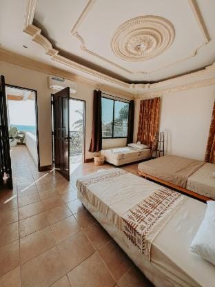 Casa Vista  Talisay Overlooking House With Pool Vacation rental in Cebu City