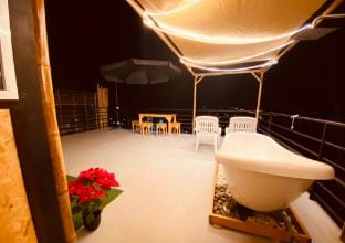 The cliff camp เขายายเที่ยง  Vacation rental in Laos