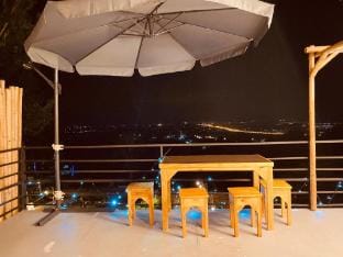 The cliff camp เขายายเที่ยง  Vacation rental in Laos