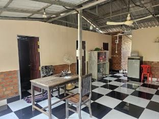Cozy Guesthouse in Siem Reap Vacation rental in Krong Siem Reap