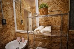 Baan Pun Soi7 Vacation rental in Bangkok