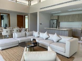 Villa with 3 bdr and overlooking the lake Vacation rental in Choeng Thale