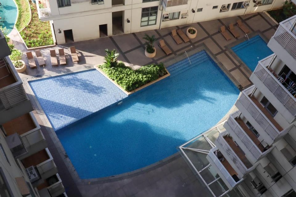 Cozy 2BR Condo Near St. Lukes Apartment in Manila City