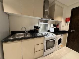 ASHRI Studio in Damac Hills 1 Vacation rental in Dubai