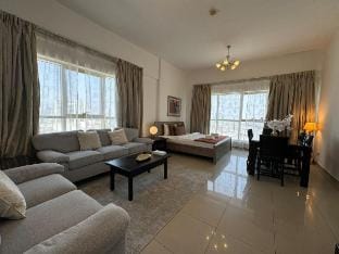 ASHRI HH Cousy & Spacious studio in Dana Tower Vacation rental in Dubai