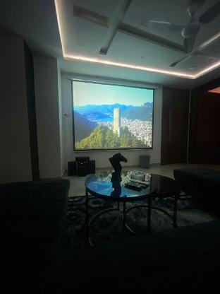 Cineplex Lodges Executive 3  Apartment in Islamabad